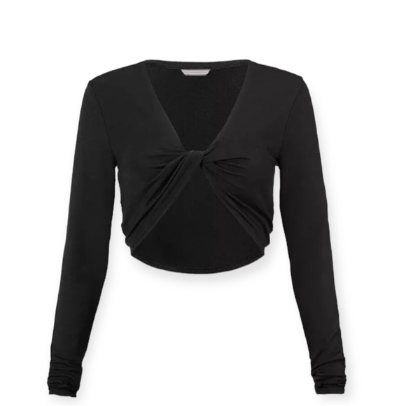 CAbi Tops - Cabi Crop Top Tee